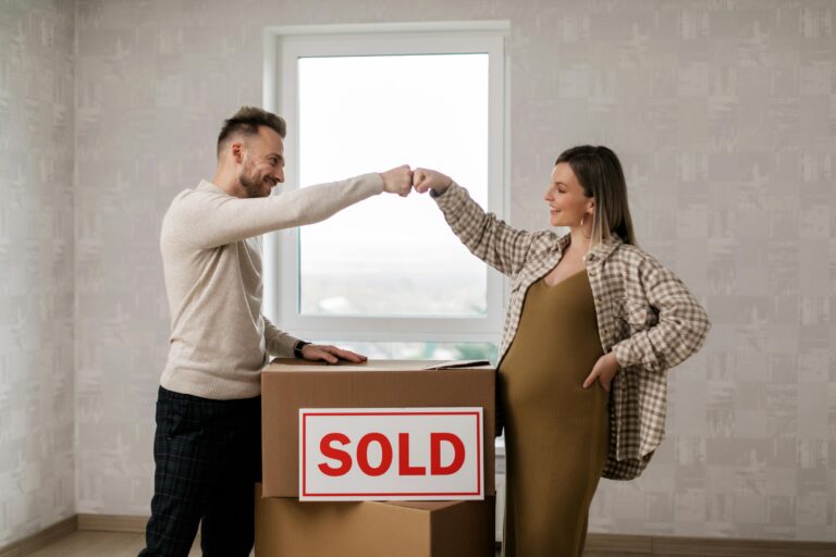 🏡 First-Time Homebuyer Programs in Saskatoon (2026) | Mortgage Rates, Grants adn Legal Suite Incentives